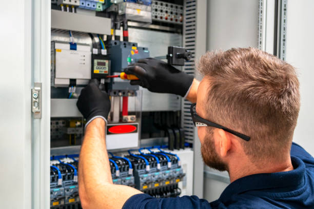 Best Emergency Electrical Repair  in Flower Hill, NY